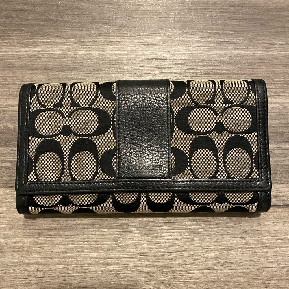 Large Coach Signature Wallet
